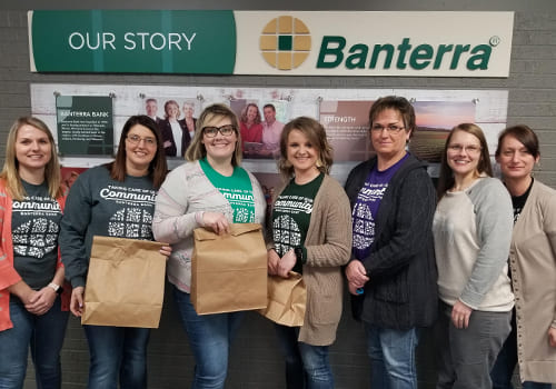 Banterra staff poses at the Christopher, Illinois branch